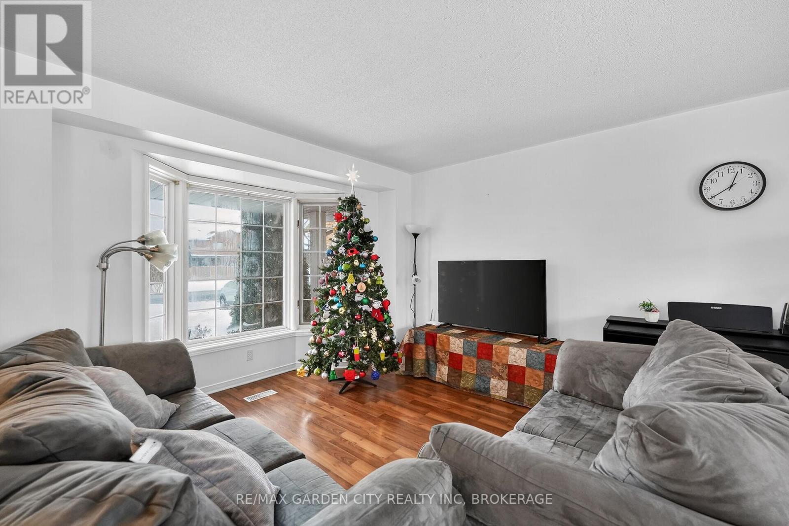 218 Confederation Avenue, Thorold, Ontario  L2V 5A2 - Photo 7 - X12635956