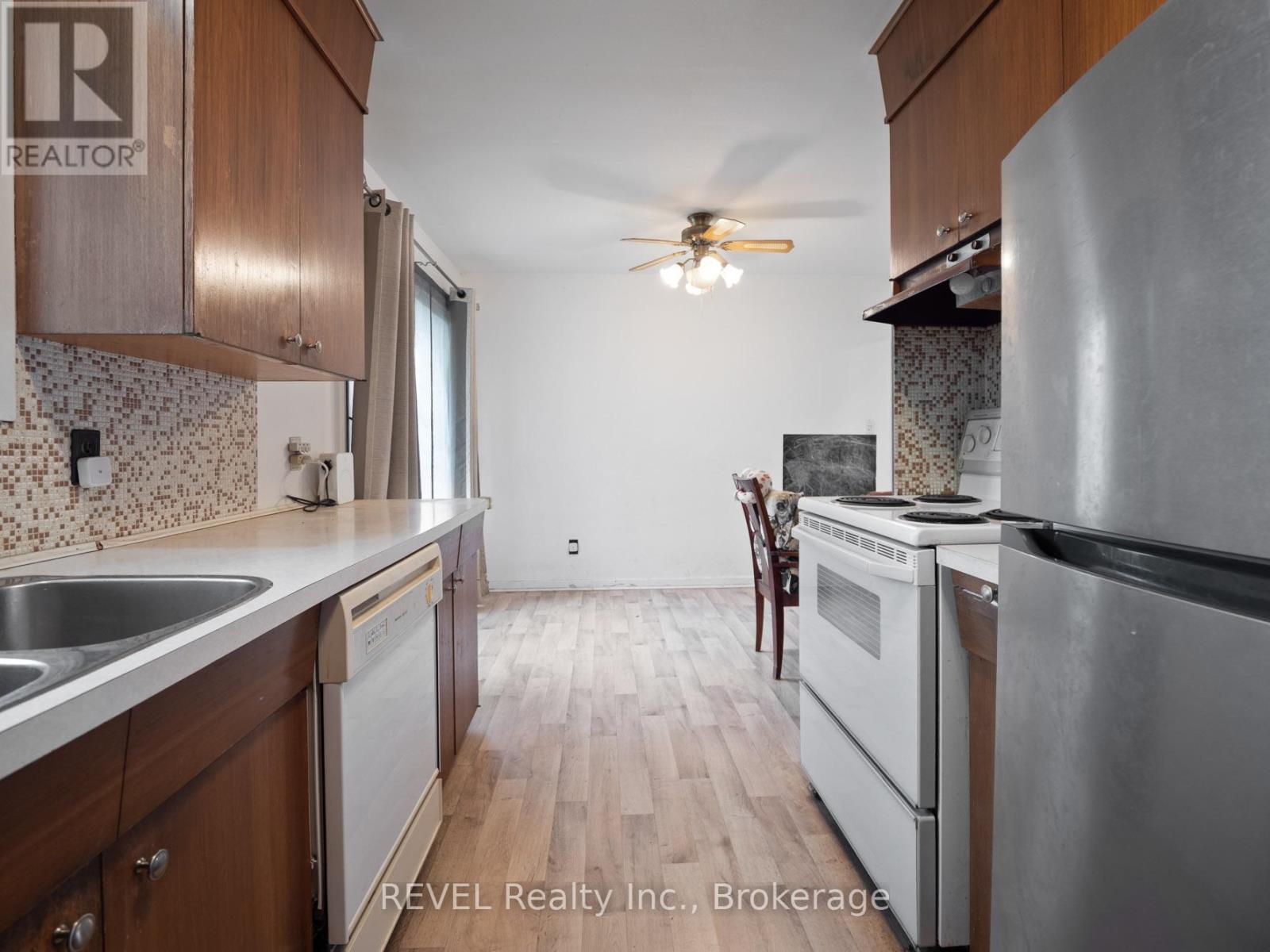 95 Windward Street, St. Catharines, Ontario  L2M 4C4 - Photo 11 - X12637264