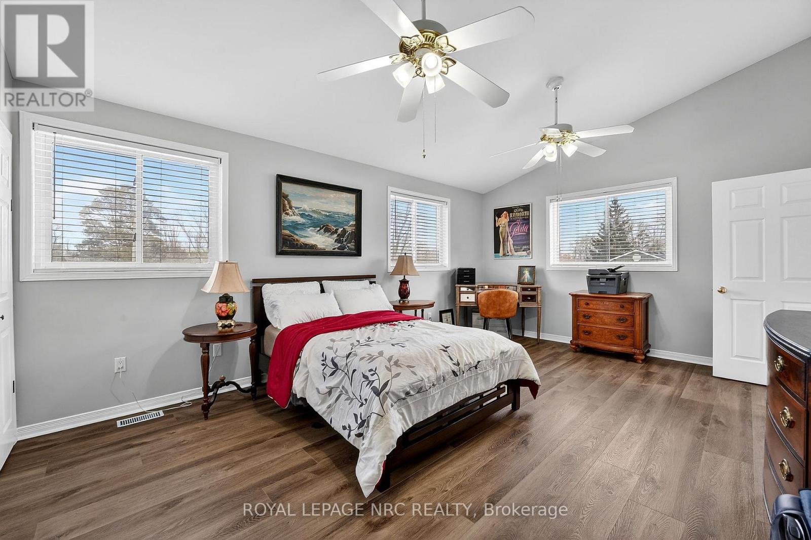 3205 Poplar Avenue, Fort Erie, Ontario  L0S 1N0 - Photo 33 - X12638342