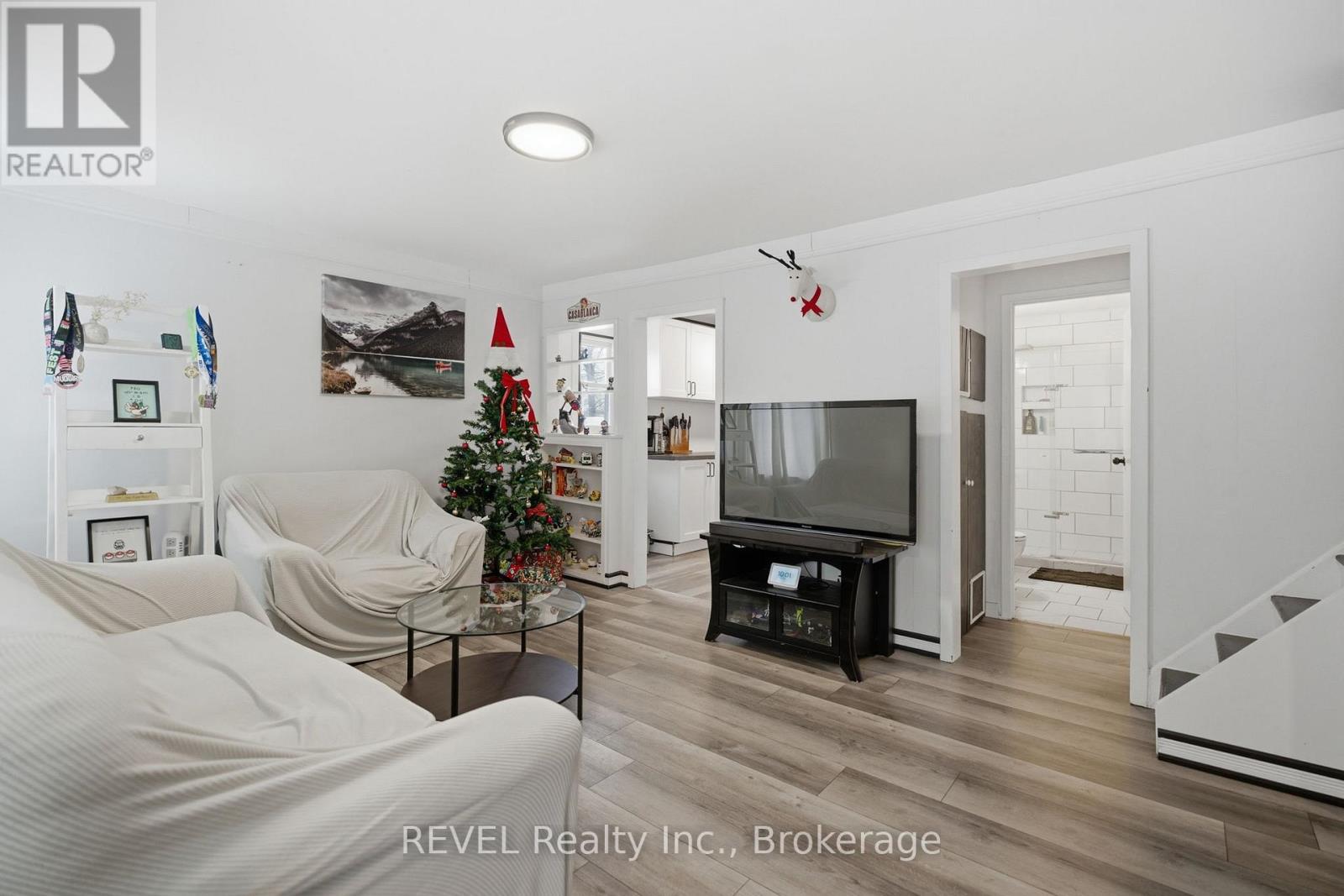 18 Kingsmill Street, Fort Erie, Ontario  L2A 4E3 - Photo 6 - X12638766