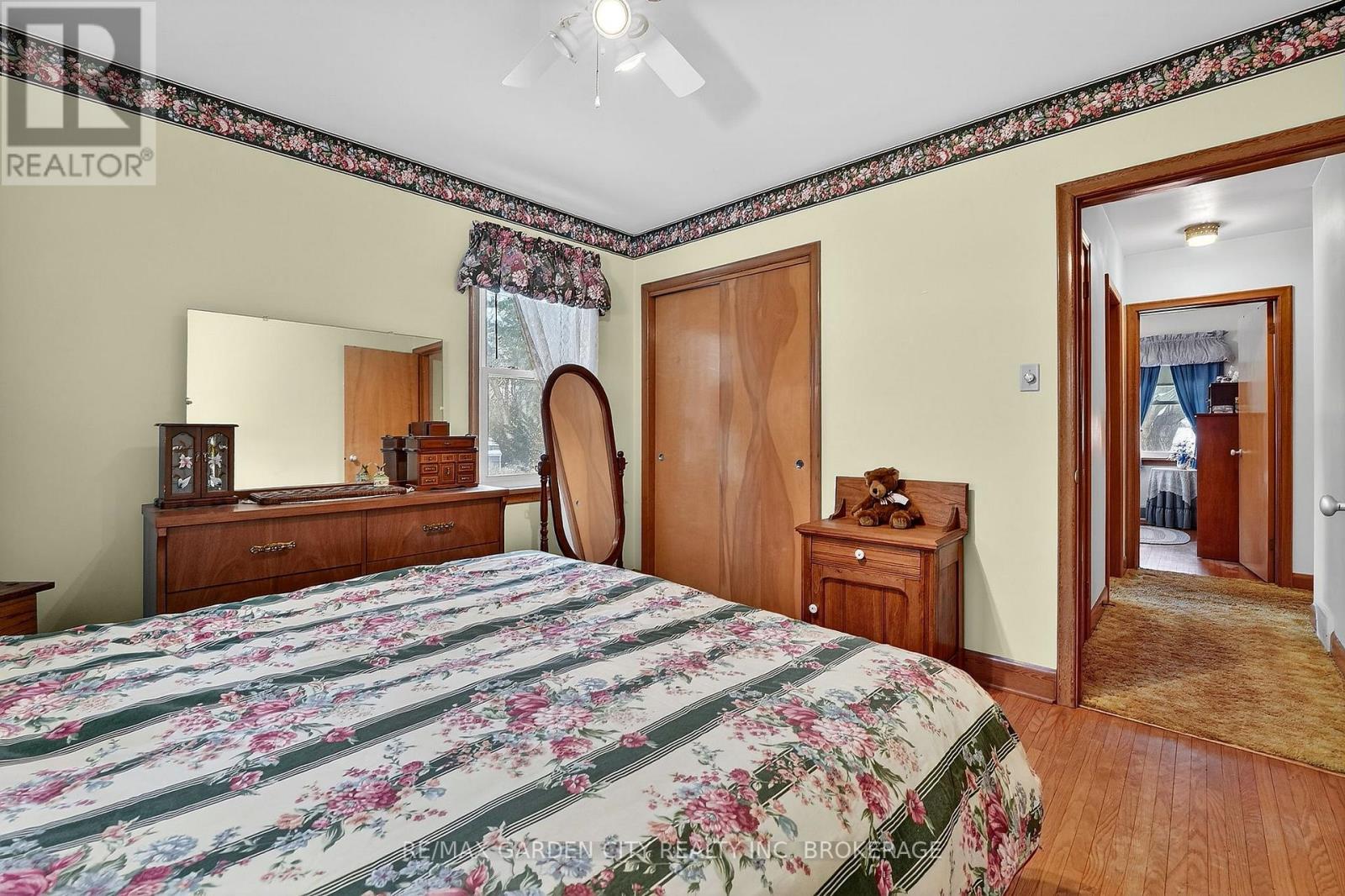 13 Chestnut Street, Pelham, Ontario  L0S 1E3 - Photo 15 - X12638834