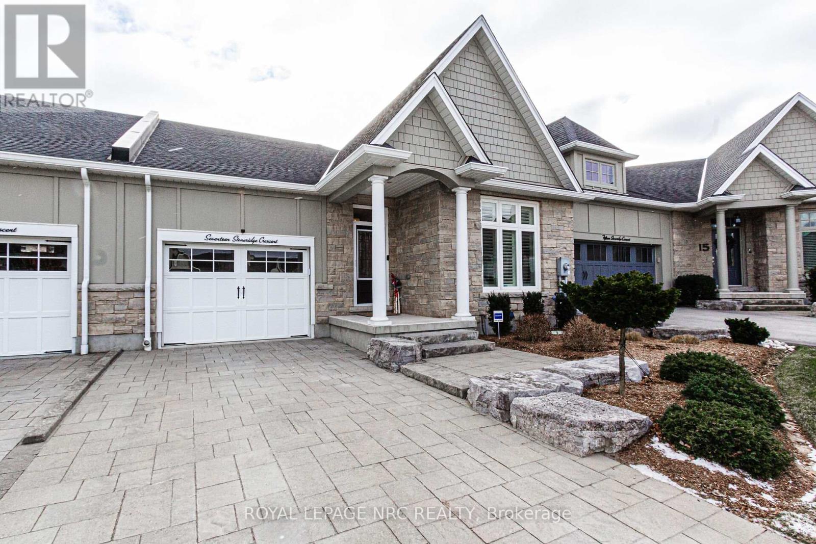 17 Stoneridge Crescent, Niagara-On-The-Lake, Ontario  L0S 1J1 - Photo 2 - X12638870