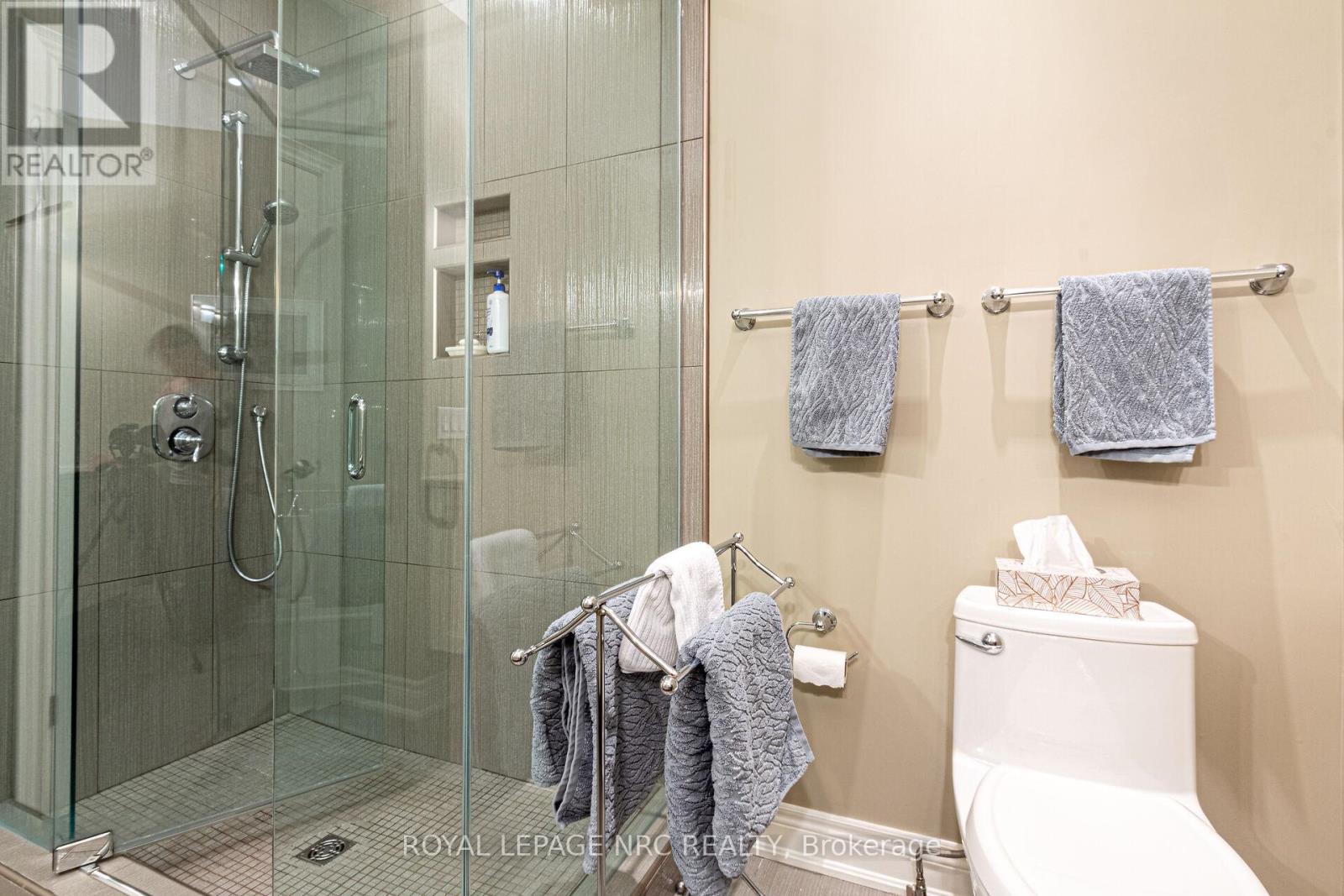 17 Stoneridge Crescent, Niagara-On-The-Lake, Ontario  L0S 1J1 - Photo 20 - X12638870