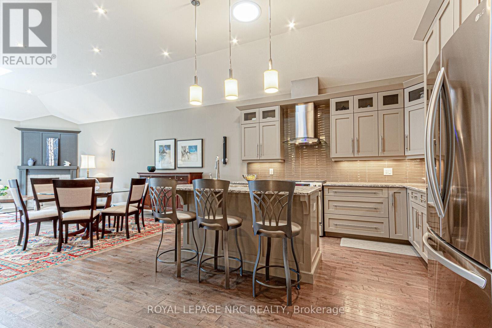 17 Stoneridge Crescent, Niagara-On-The-Lake, Ontario  L0S 1J1 - Photo 8 - X12638870