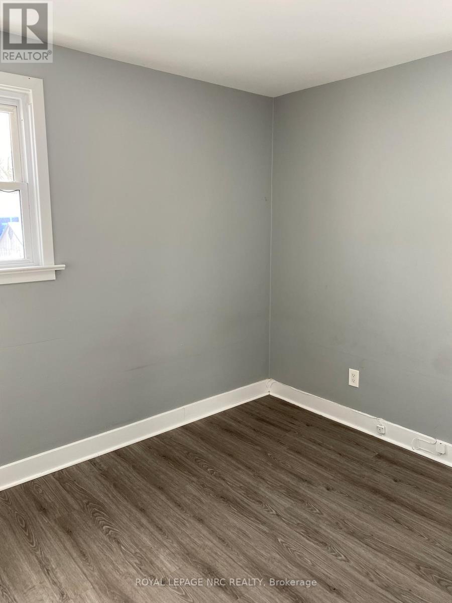 5477 Green Avenue, Niagara Falls, Ontario  L2H 1P5 - Photo 9 - X12639140