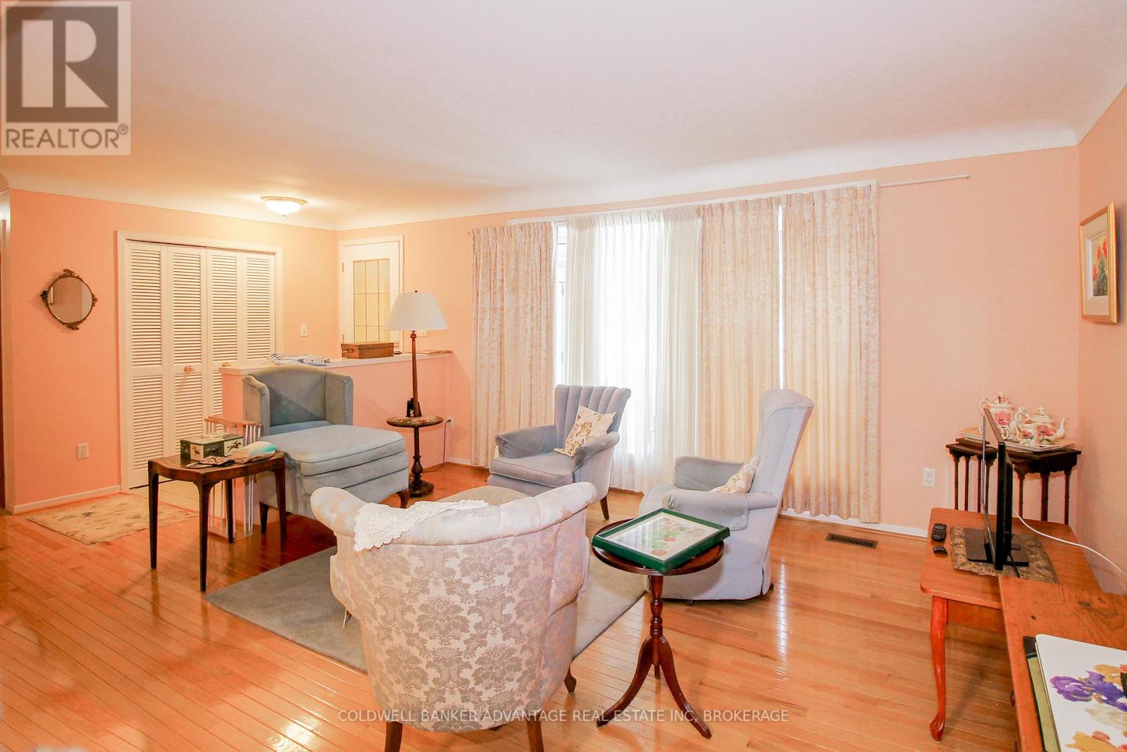 8 Bigelow Crescent, Pelham, Ontario  L0S 1E2 - Photo 10 - X12639934