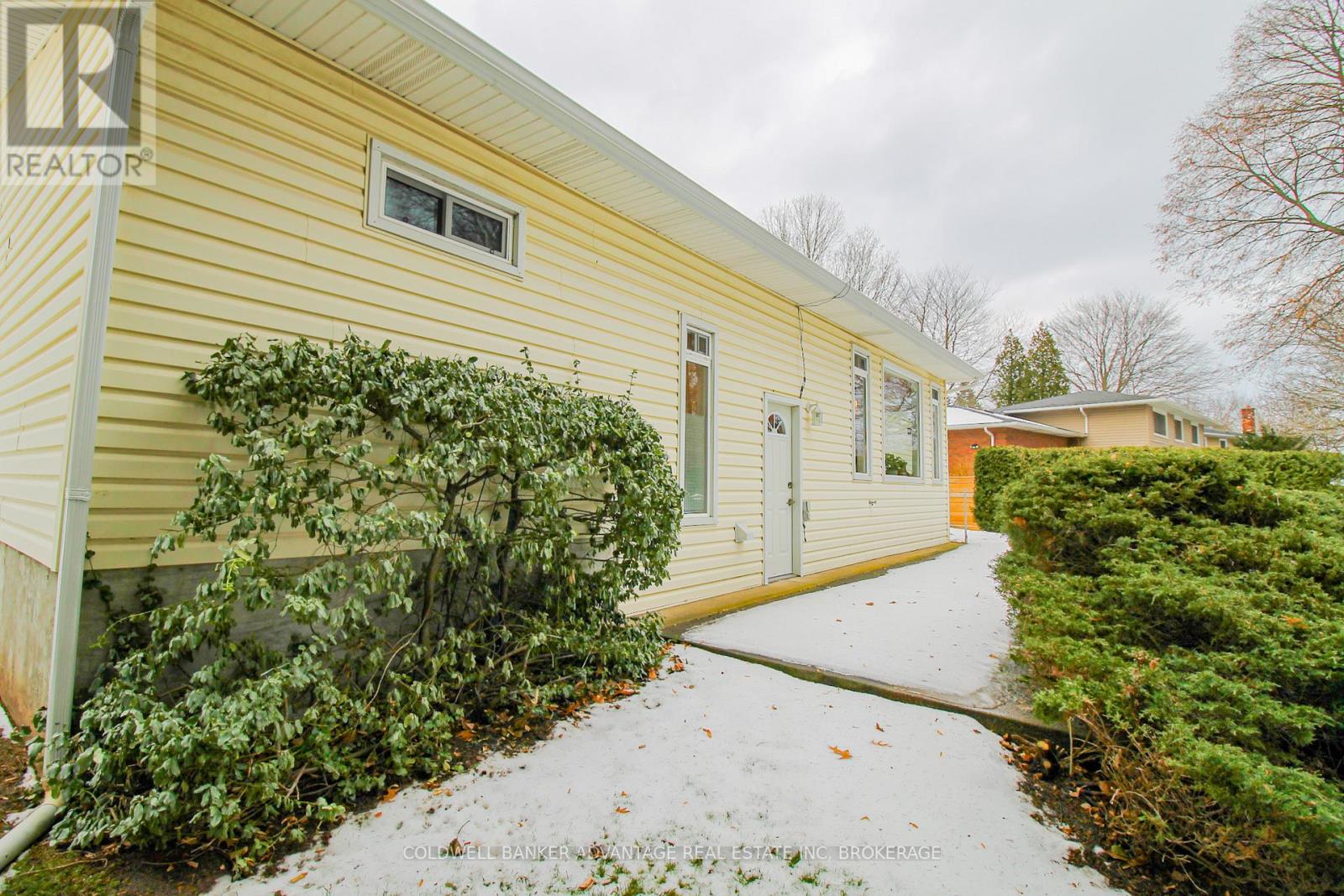 8 Bigelow Crescent, Pelham, Ontario  L0S 1E2 - Photo 44 - X12639934