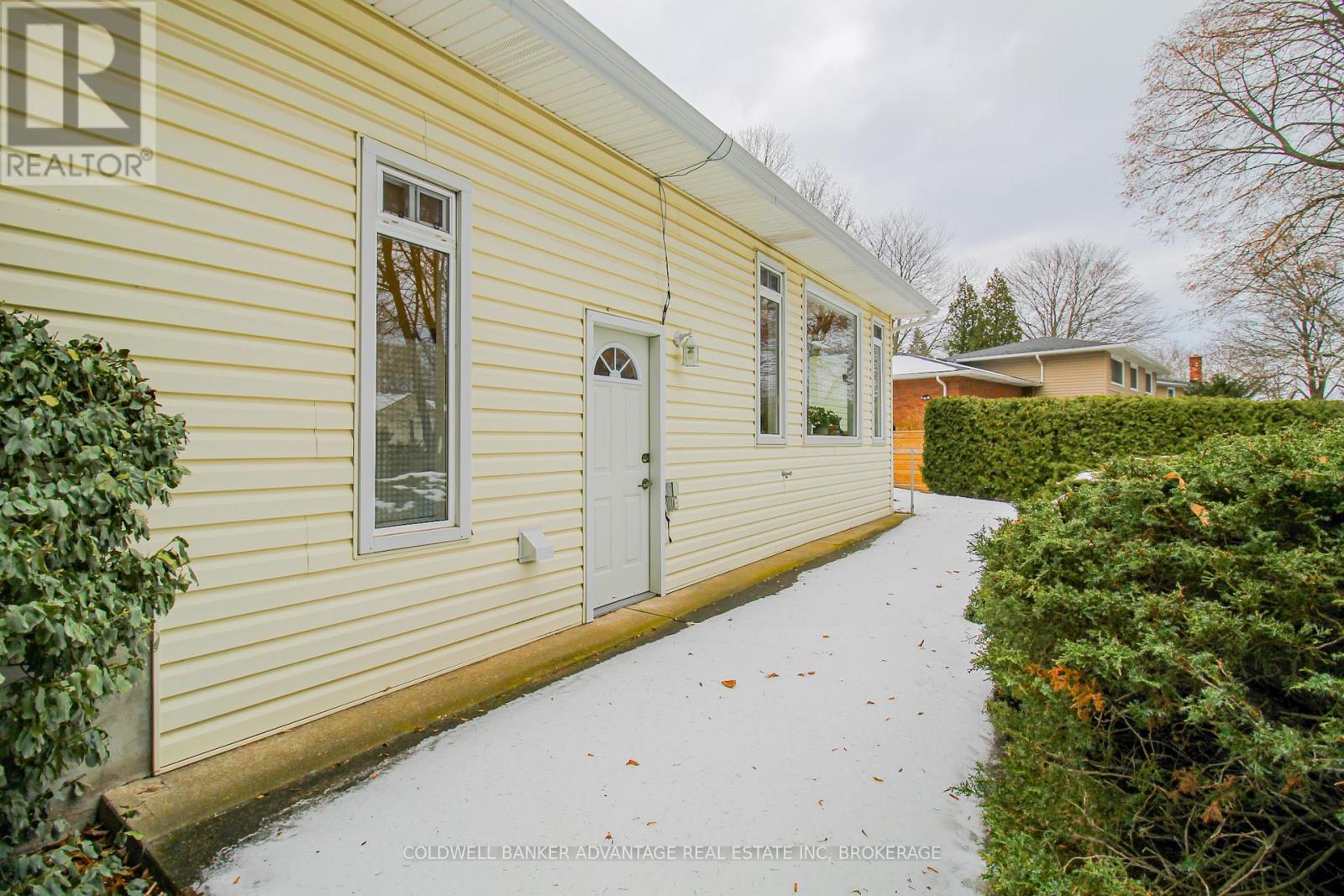 8 Bigelow Crescent, Pelham, Ontario  L0S 1E2 - Photo 45 - X12639934