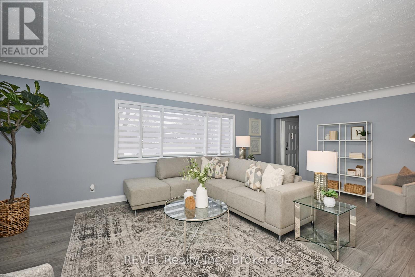 6361 Clare Crescent, Niagara Falls, Ontario  L2G 2C9 - Photo 9 - X12639994