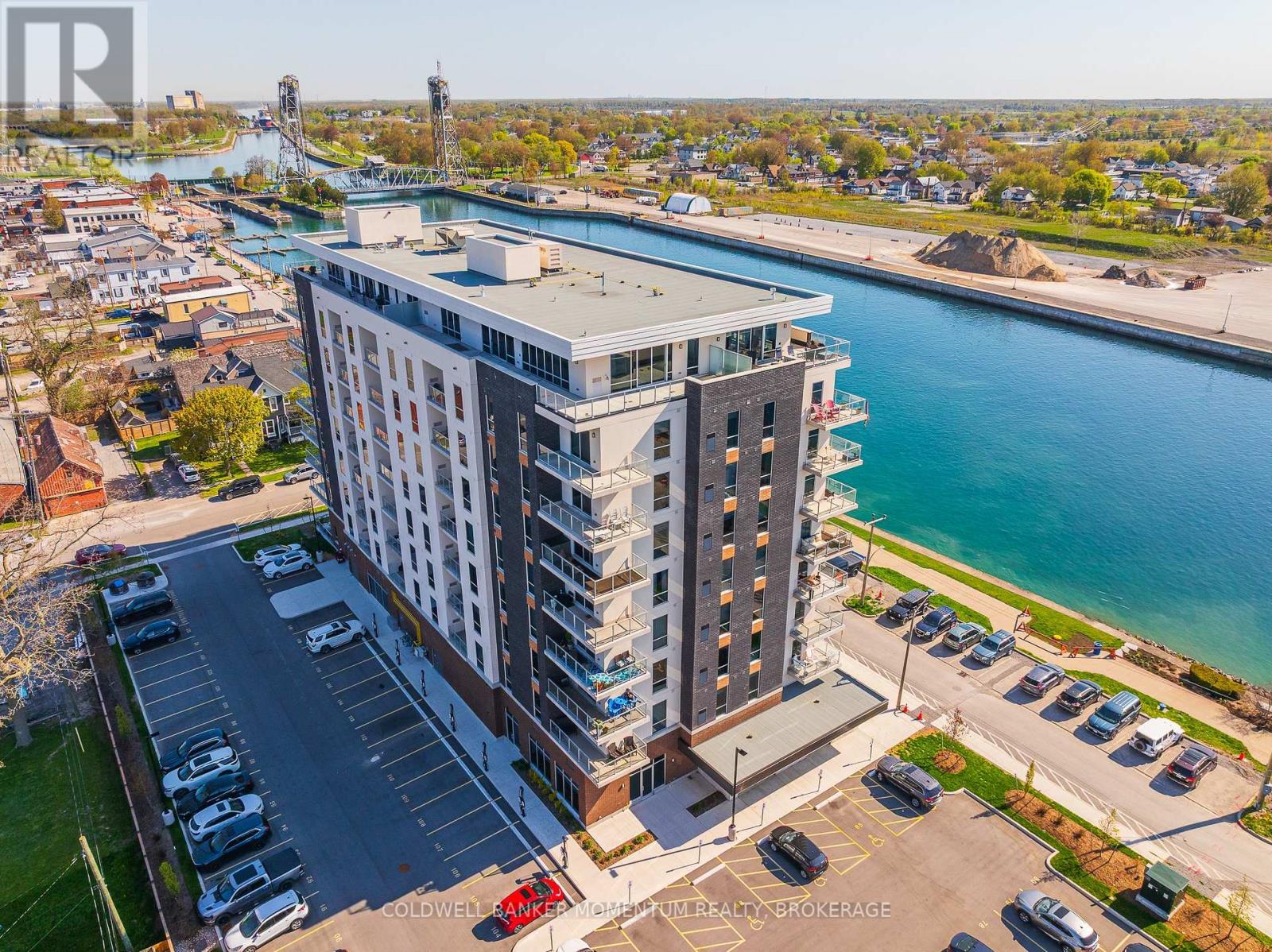 403 - 118 West Street, Port Colborne, Ontario  L3K 0B9 - Photo 5 - X12642084