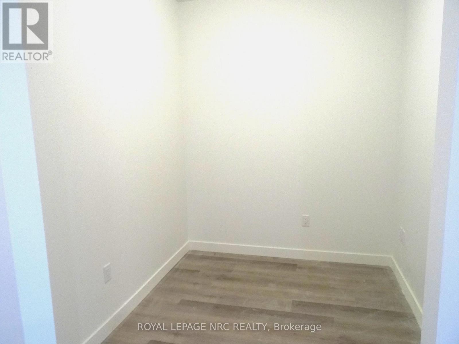 712 - 461 Green Road, Hamilton, Ontario  L8E 5B4 - Photo 8 - X12642556