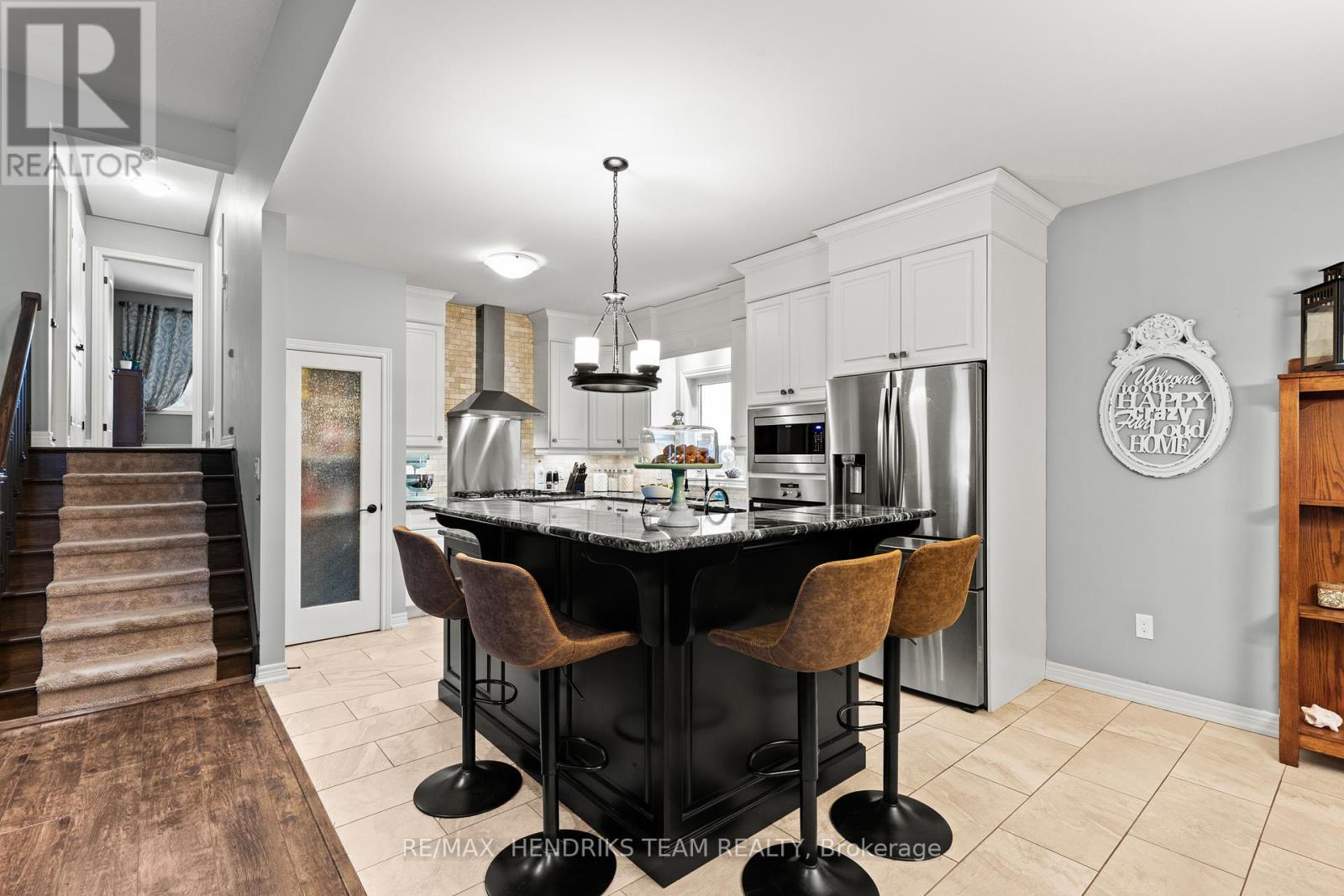 379 Michael Drive, Welland, Ontario  L3C 0A5 - Photo 10 - X12642632