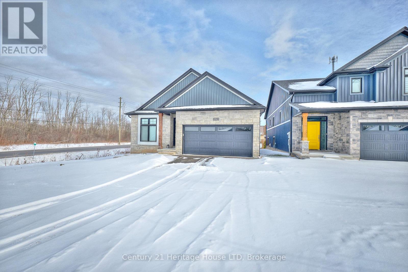 1050 Kettle Court, Fort Erie, Ontario  L2A 0E7 - Photo 3 - X12642690