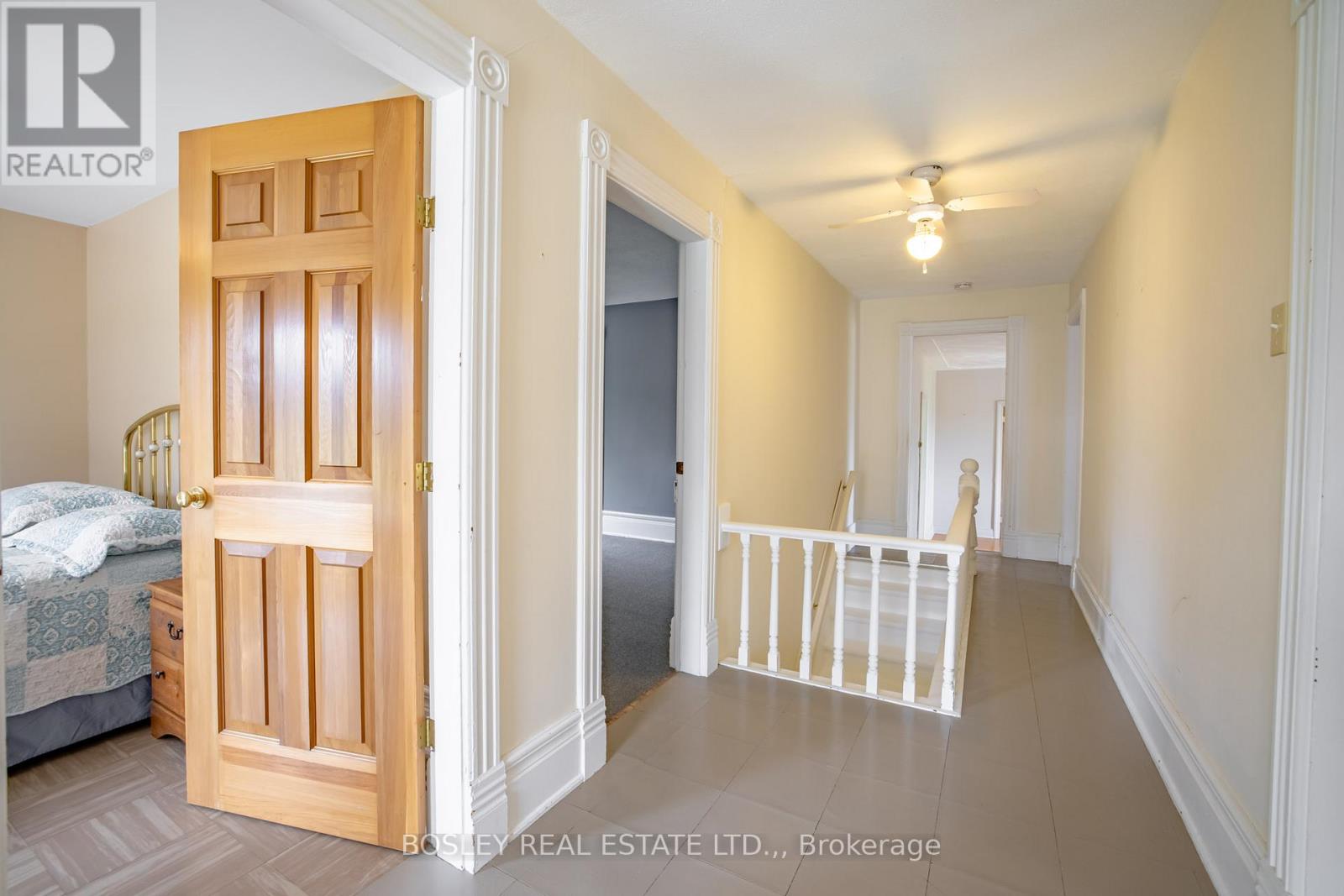 1609 Eighth Avenue, St. Catharines, Ontario  L2R 6P7 - Photo 18 - X12643174