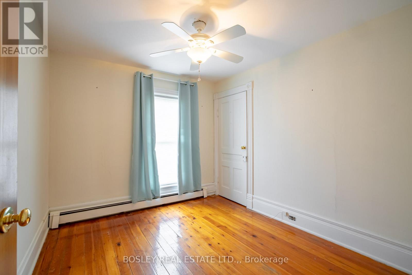 1609 Eighth Avenue, St. Catharines, Ontario  L2R 6P7 - Photo 27 - X12643174