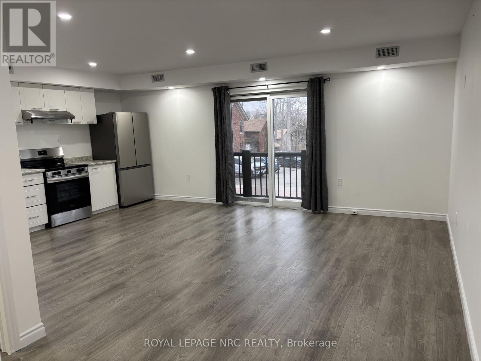 2a - 138 Main Street W, Port Colborne, Ontario  L3K 3V2 - Photo 4 - X12643216