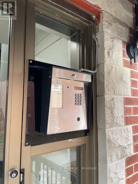 3 - 5 Applewood Avenue, Hamilton, Ontario  L8G 3S4 - Photo 2 - X12645042