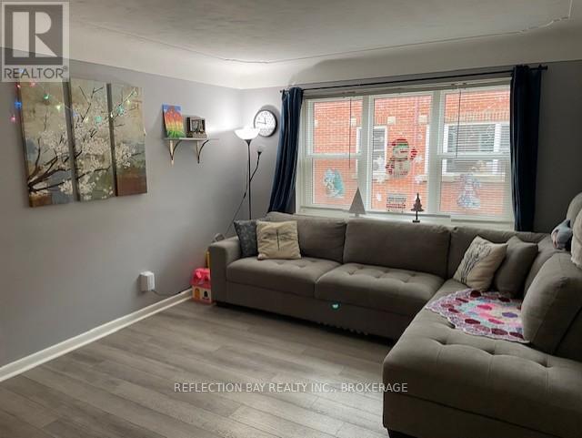 3 - 5 Applewood Avenue, Hamilton, Ontario  L8G 3S4 - Photo 8 - X12645042