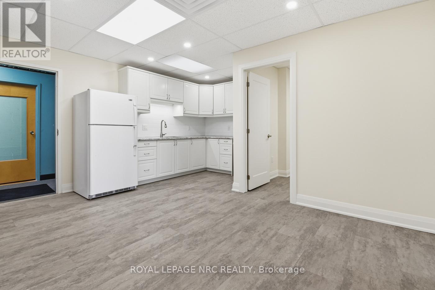 201 - 431 St. Paul Street Street, St. Catharines, Ontario  L2R 1C5 - Photo 3 - X12645754