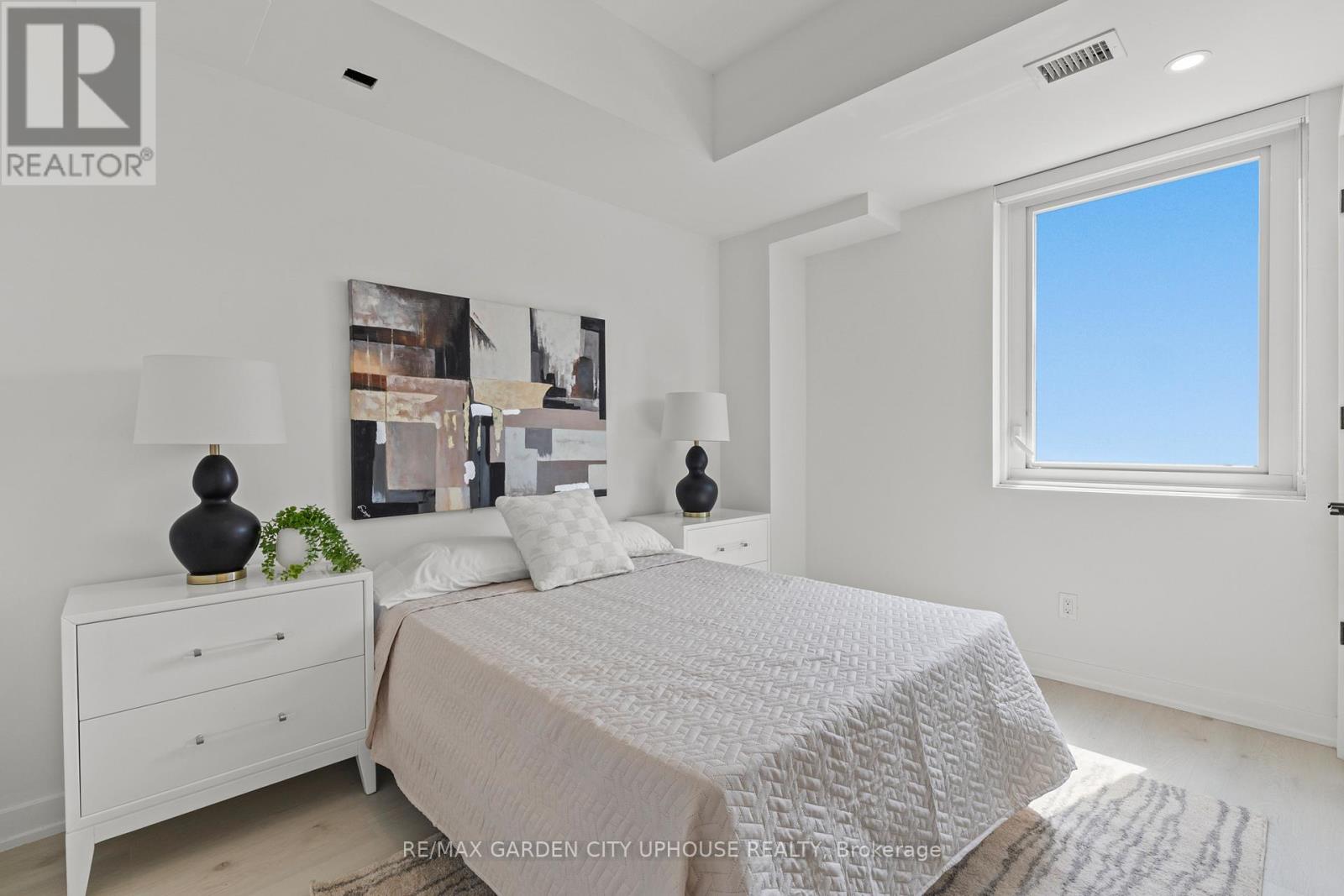 601 - 57 Carlisle Street, St. Catharines, Ontario  L2R 7N6 - Photo 16 - X12646706