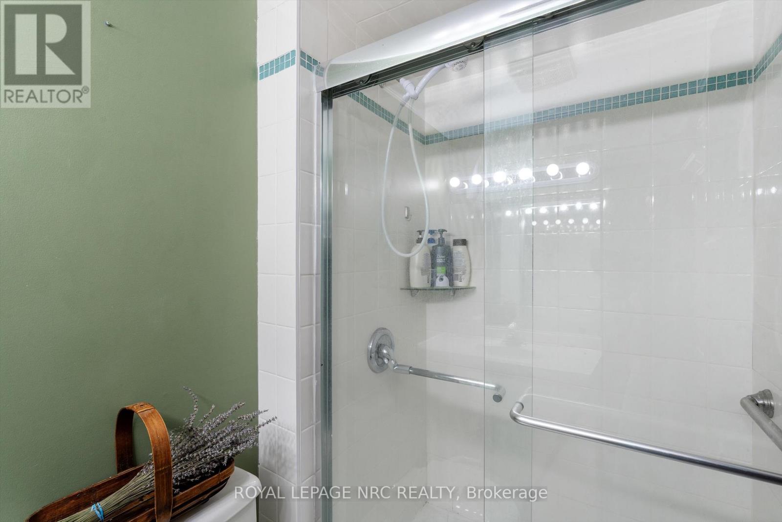 163 Pine Street S, Thorold, Ontario  L2V 3M5 - Photo 23 - X12646770