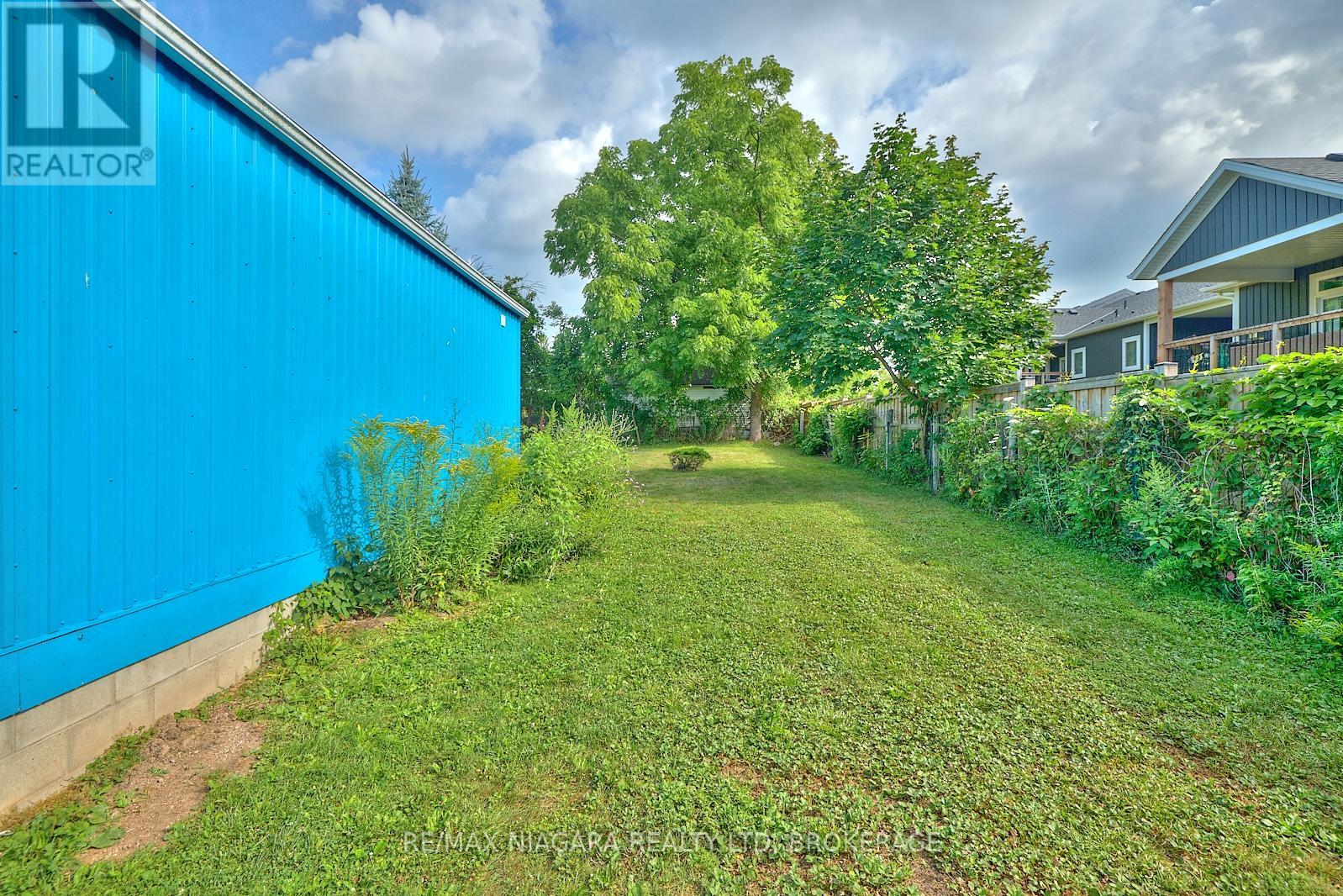 210 Ridgeway Road, Fort Erie, Ontario  L0S 1B0 - Photo 11 - X12647696