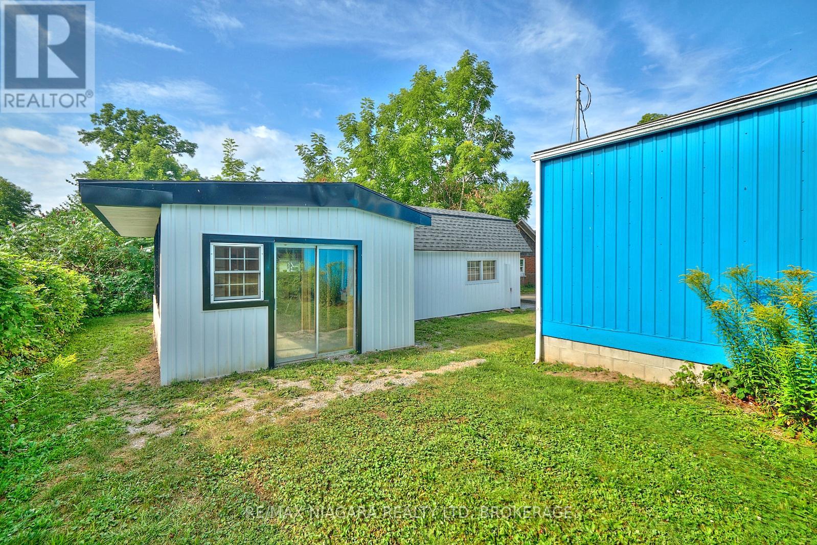 210 Ridgeway Road, Fort Erie, Ontario  L0S 1B0 - Photo 12 - X12647696