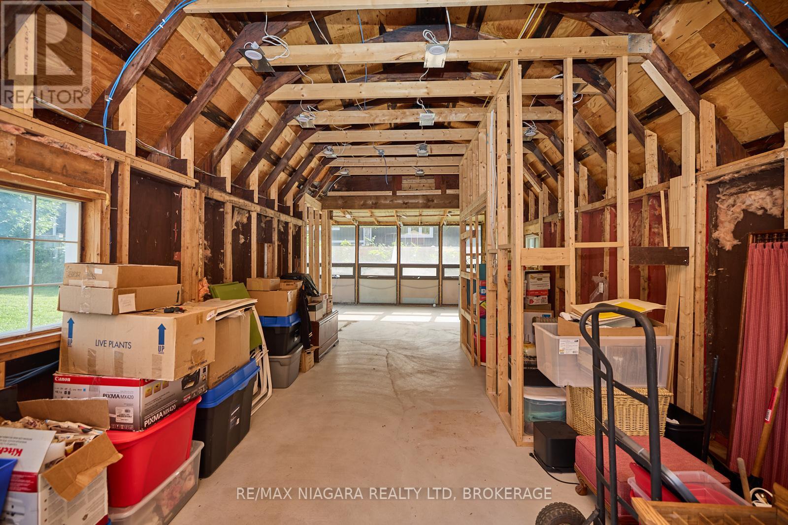 210 Ridgeway Road, Fort Erie, Ontario  L0S 1B0 - Photo 9 - X12647696