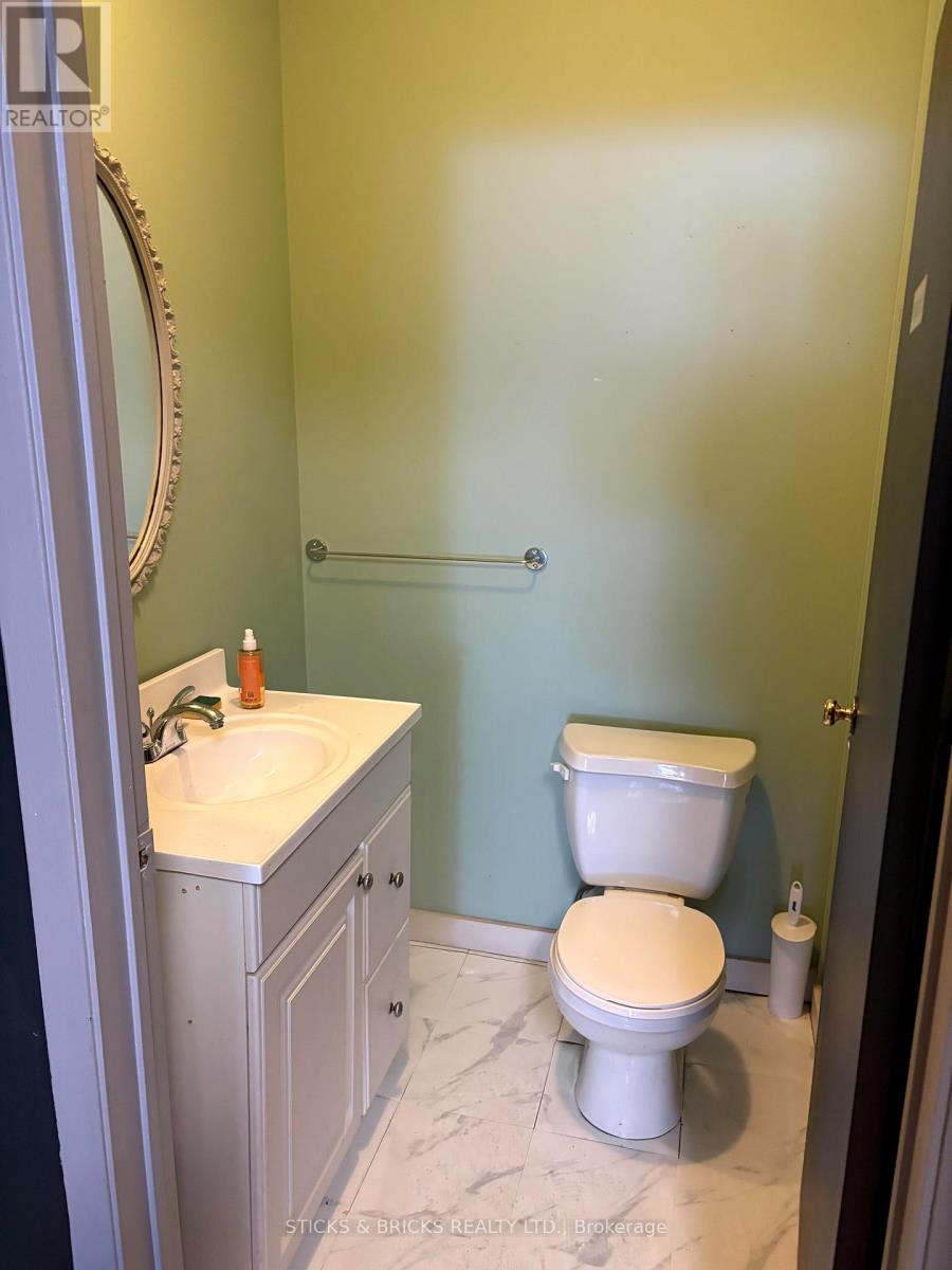 1 - 4400 Queen Street, Niagara Falls, Ontario  L2E 2L3 - Photo 9 - X12649344