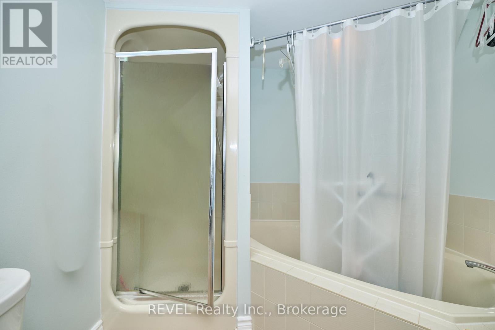 12 - 1061 Vansickle Road, St. Catharines, Ontario  L2S 2X4 - Photo 13 - X12654106