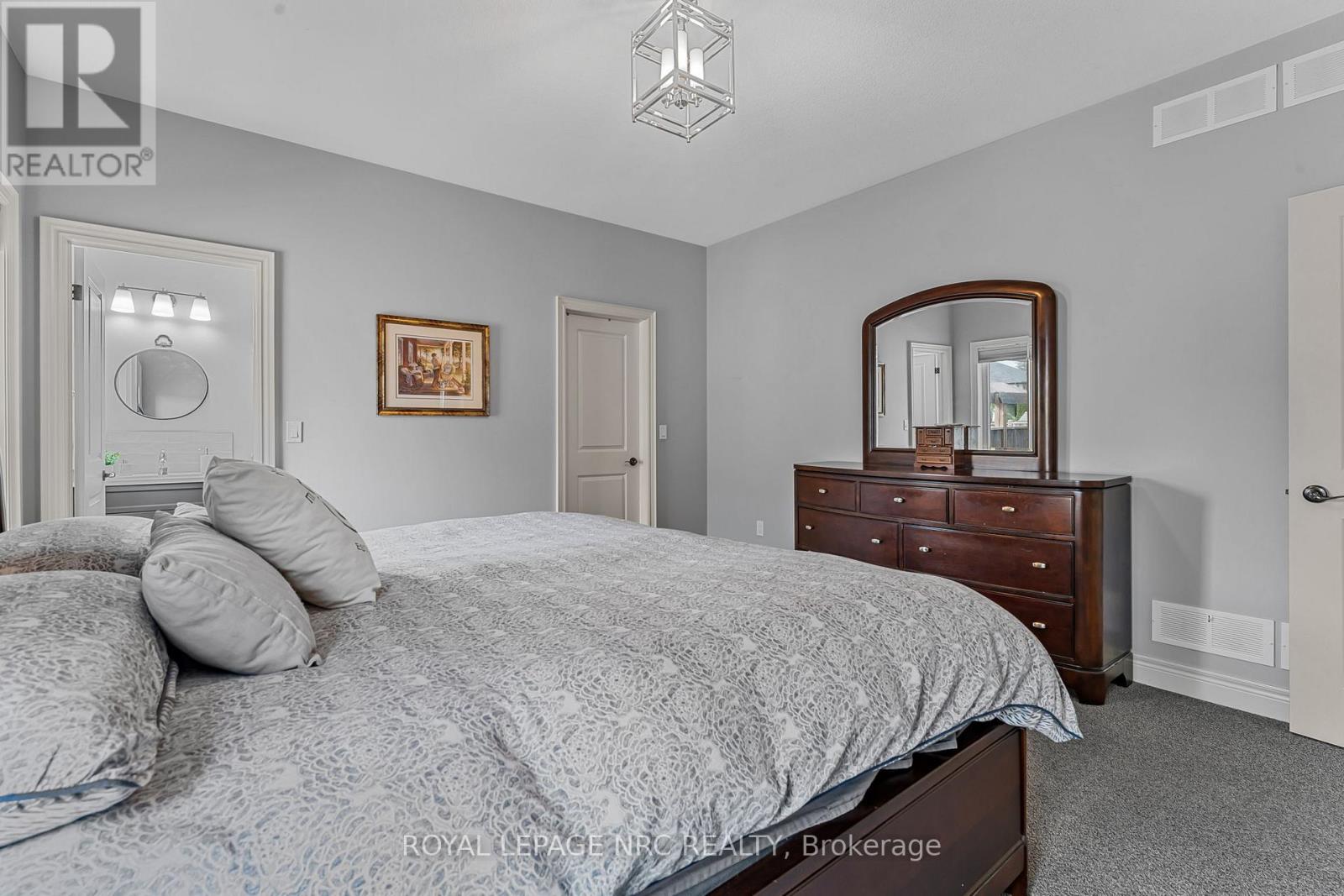 23 Abbott Place, Pelham, Ontario  L0S 1E5 - Photo 13 - X12654182