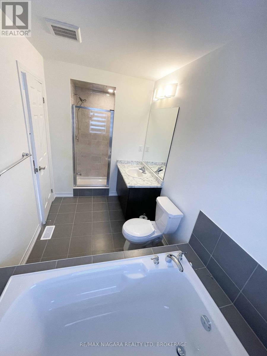 20 - 15 Peach Street, Thorold, Ontario  L2V 0K1 - Photo 16 - X12654286