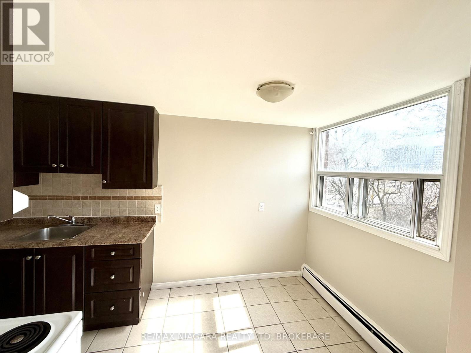 207 - 7 Riverview Boulevard, St. Catharines, Ontario  L2T 3L5 - Photo 15 - X12654332