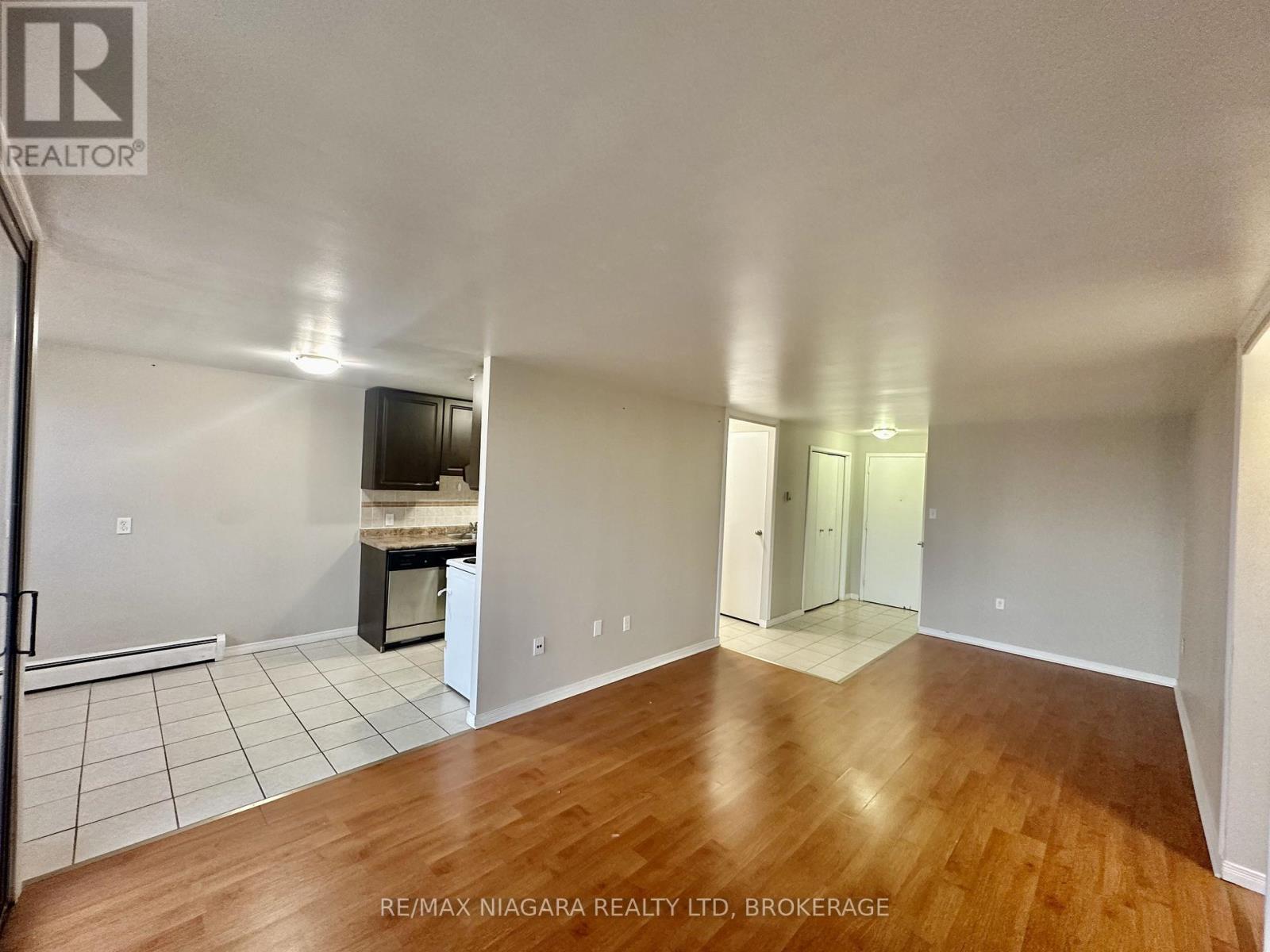 207 - 7 Riverview Boulevard, St. Catharines, Ontario  L2T 3L5 - Photo 9 - X12654332