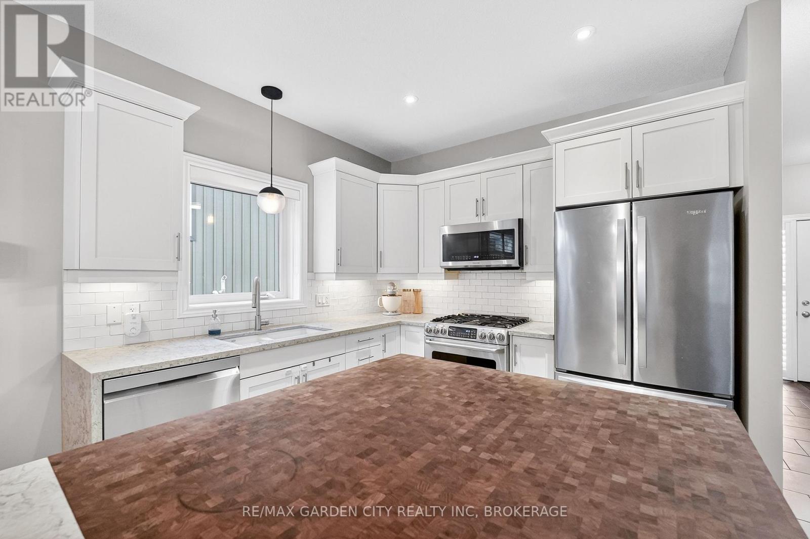 22 Riesling Drive, Niagara-On-The-Lake, Ontario  L0S 1J0 - Photo 9 - X12654412