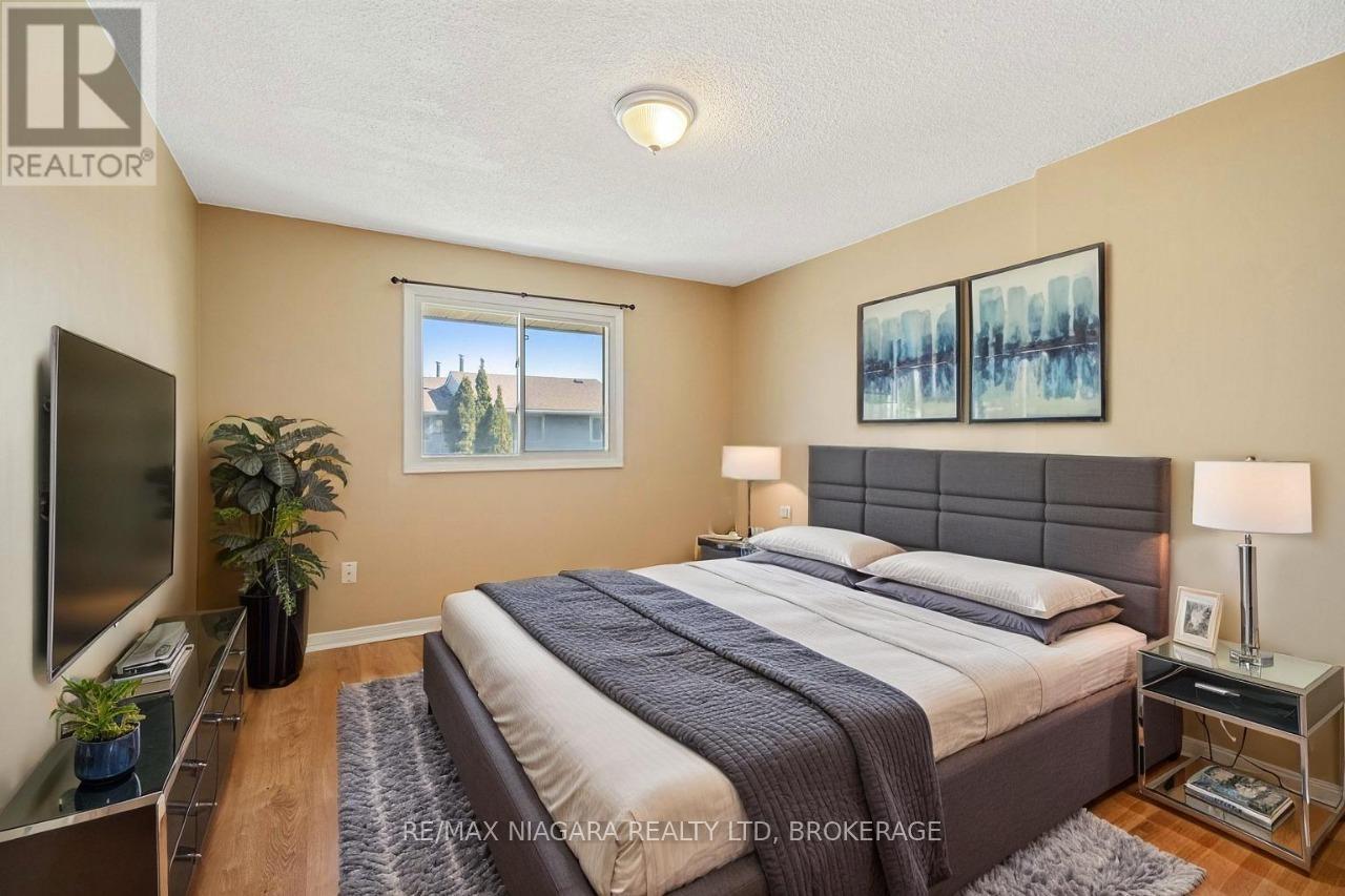 18 Julie Drive, Thorold, Ontario  L2V 4L5 - Photo 17 - X12654654