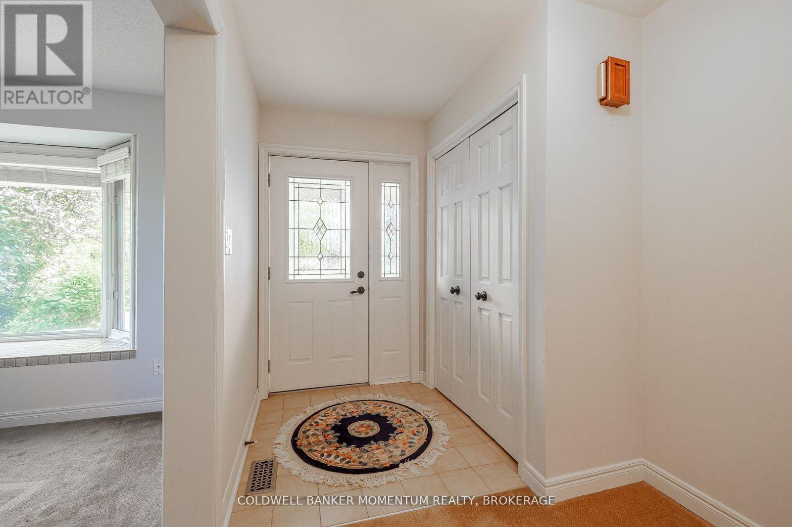 2115 Creek Road, Niagara-On-The-Lake, Ontario  L0S 1J0 - Photo 5 - X12655206