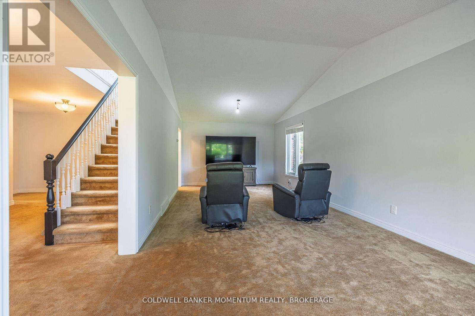 2115 Creek Road, Niagara-On-The-Lake, Ontario  L0S 1J0 - Photo 8 - X12655206