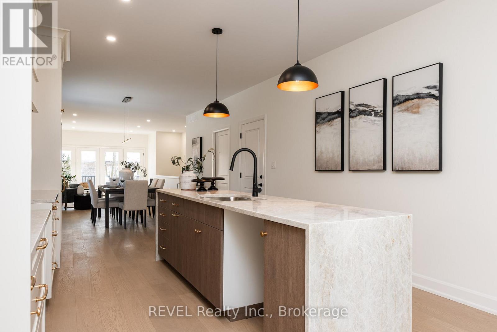 11 Stickles Street, Pelham, Ontario  L3C 3C3 - Photo 9 - X12655432