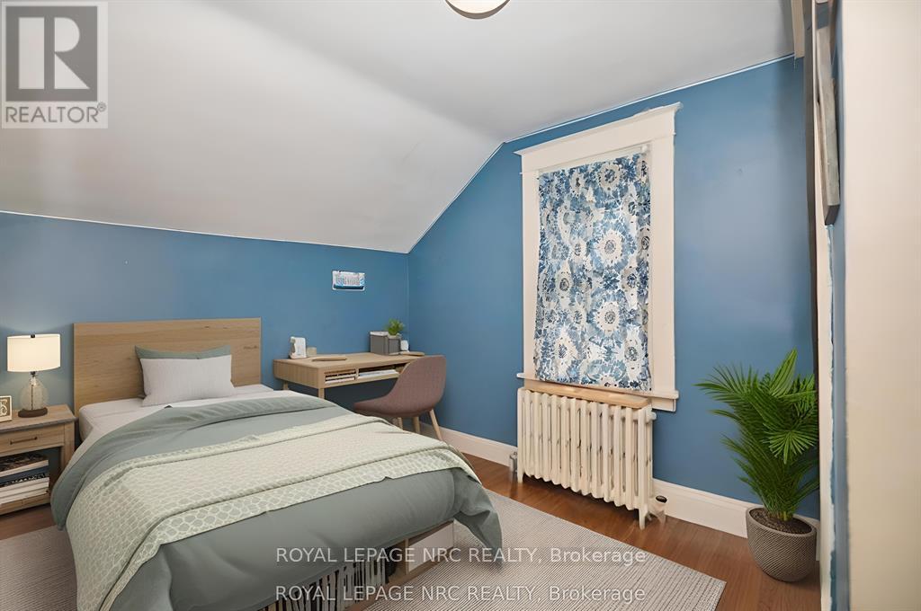 92 Dufferin Street, St. Catharines, Ontario  L2R 1Z8 - Photo 11 - X12656940