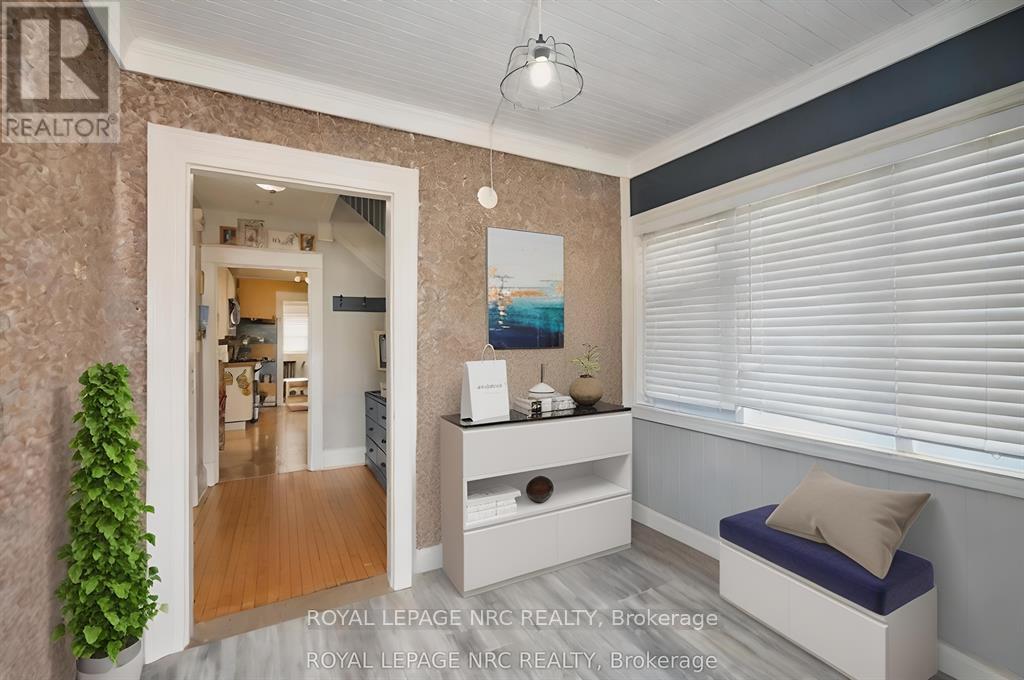 92 Dufferin Street, St. Catharines, Ontario  L2R 1Z8 - Photo 5 - X12656940