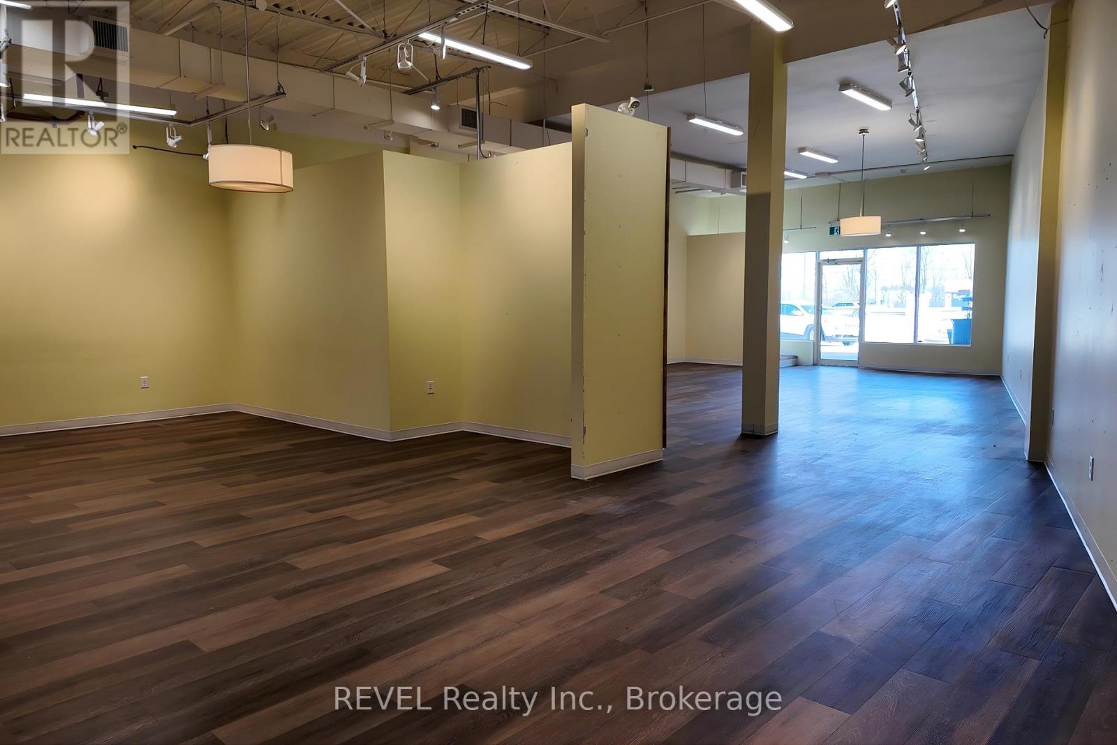 C2 - 211 Martindale Road, St. Catharines, Ontario  L2S 3V7 - Photo 10 - X12658840