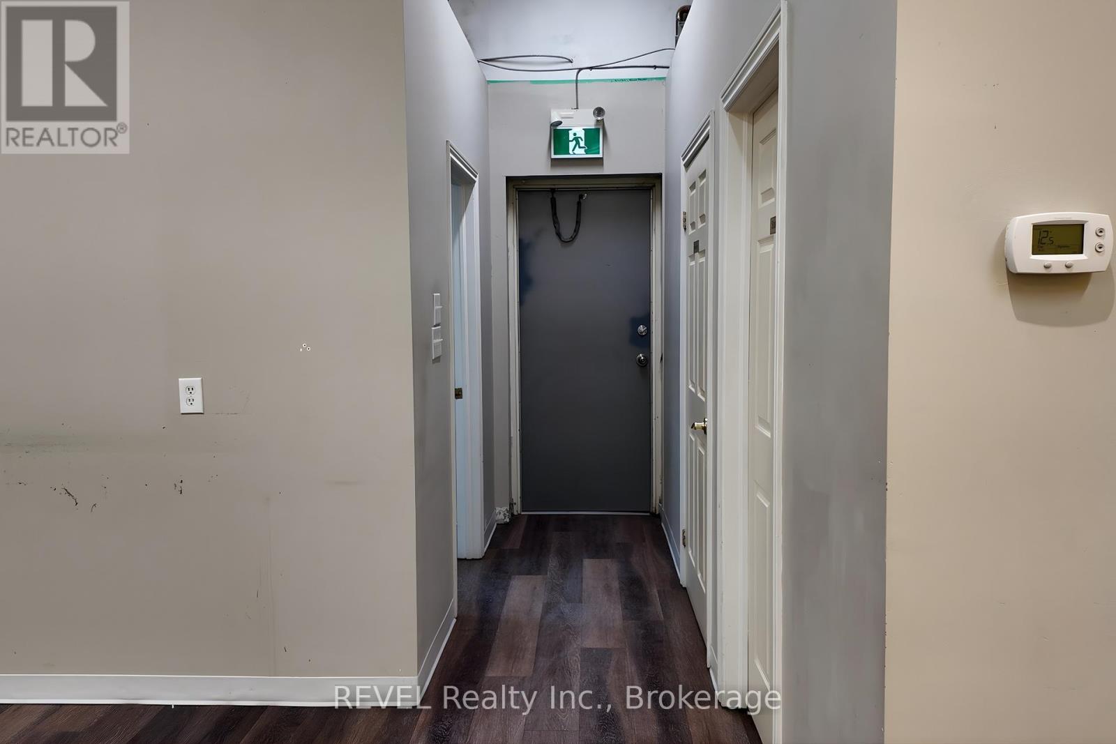 C2 - 211 Martindale Road, St. Catharines, Ontario  L2S 3V7 - Photo 7 - X12658840