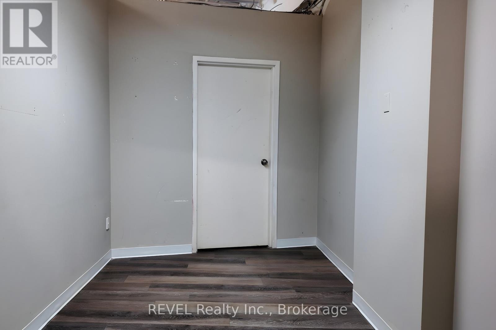 C2 - 211 Martindale Road, St. Catharines, Ontario  L2S 3V7 - Photo 9 - X12658840