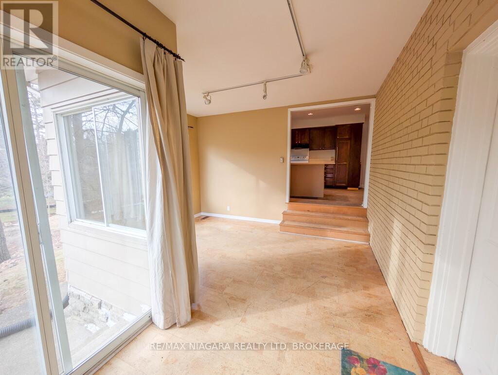 262 Alscot Crescent, Oakville, Ontario  L6J 4R4 - Photo 10 - W12662346