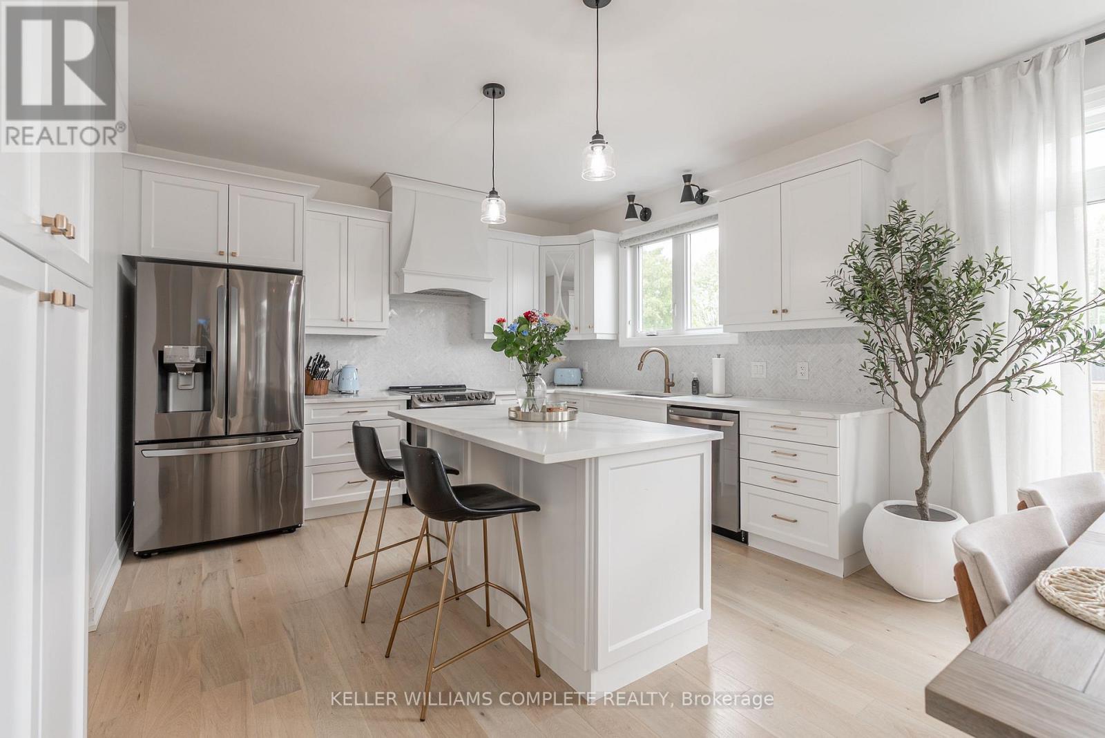 619 Brian Street, Fort Erie, Ontario  L2A 6W1 - Photo 12 - X12662884