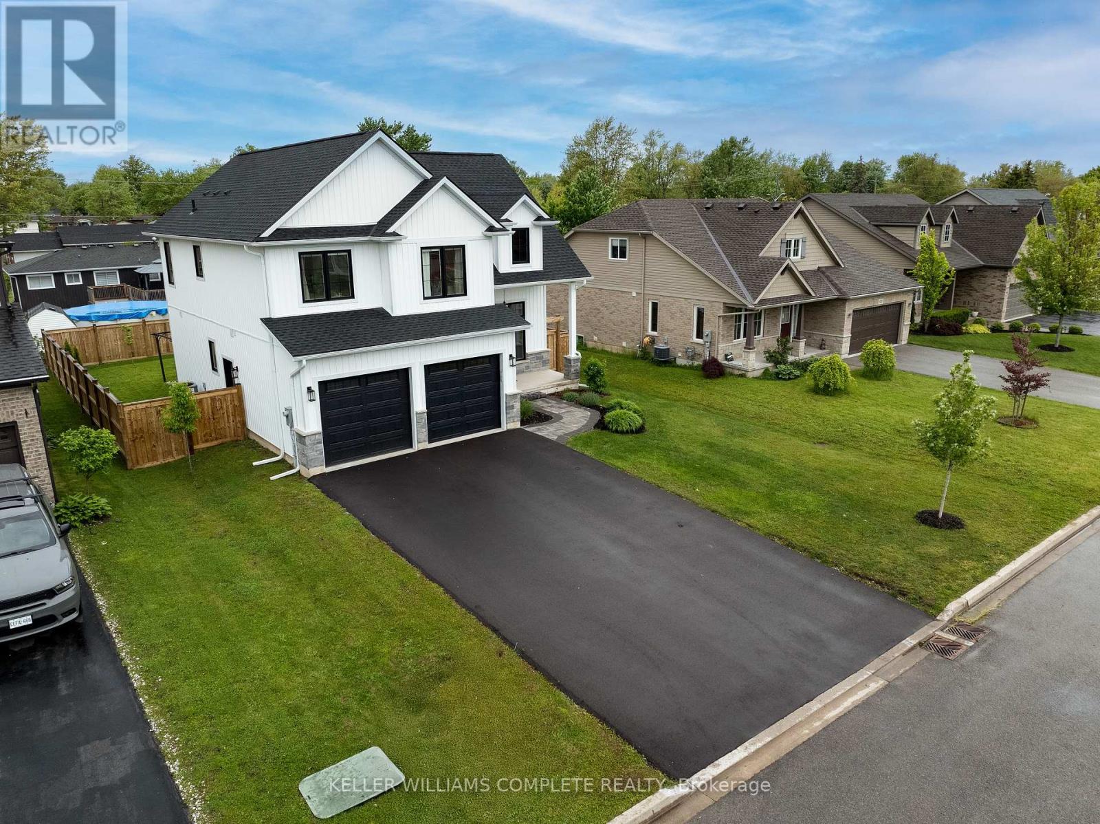 619 Brian Street, Fort Erie, Ontario  L2A 6W1 - Photo 2 - X12662884