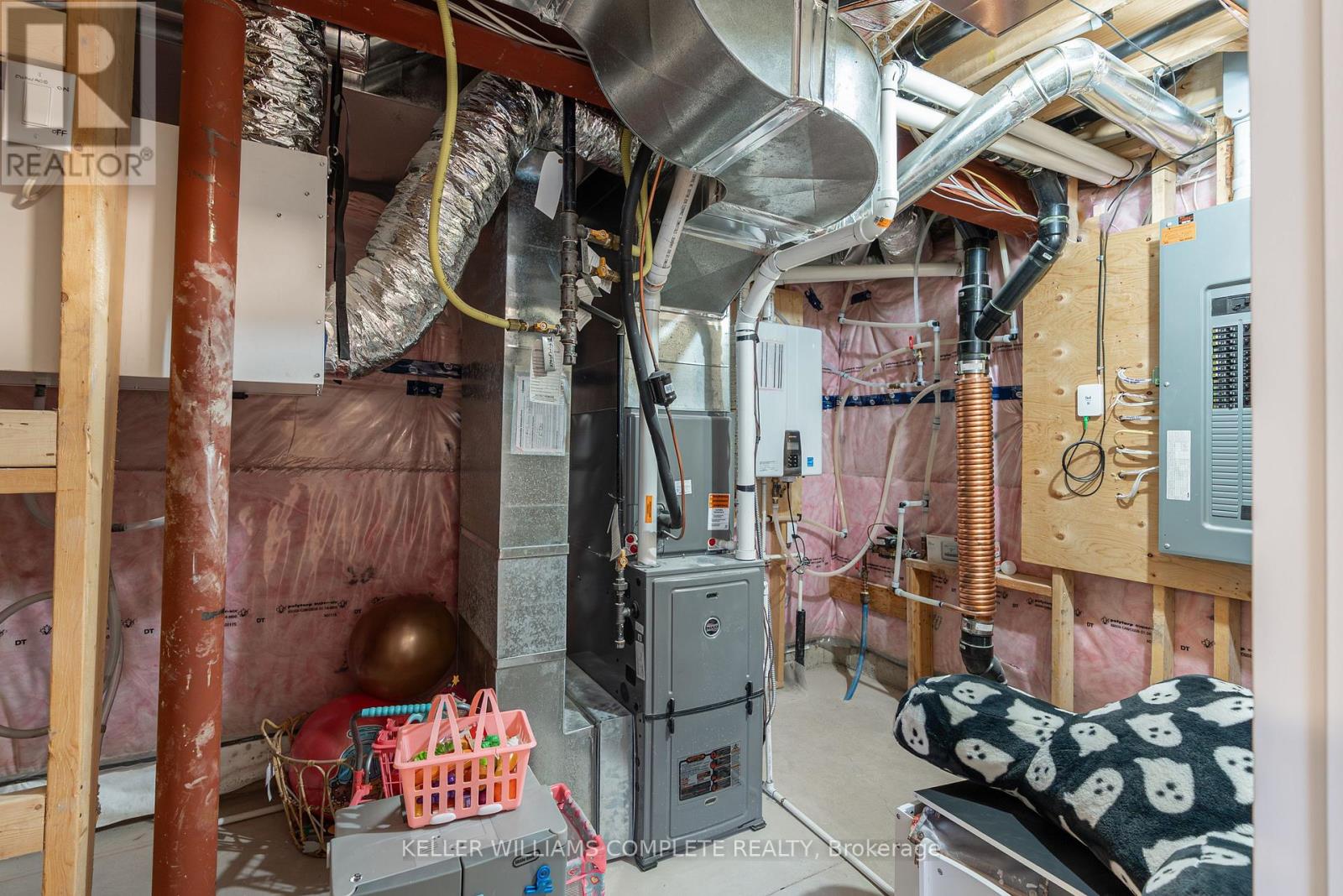 619 Brian Street, Fort Erie, Ontario  L2A 6W1 - Photo 32 - X12662884