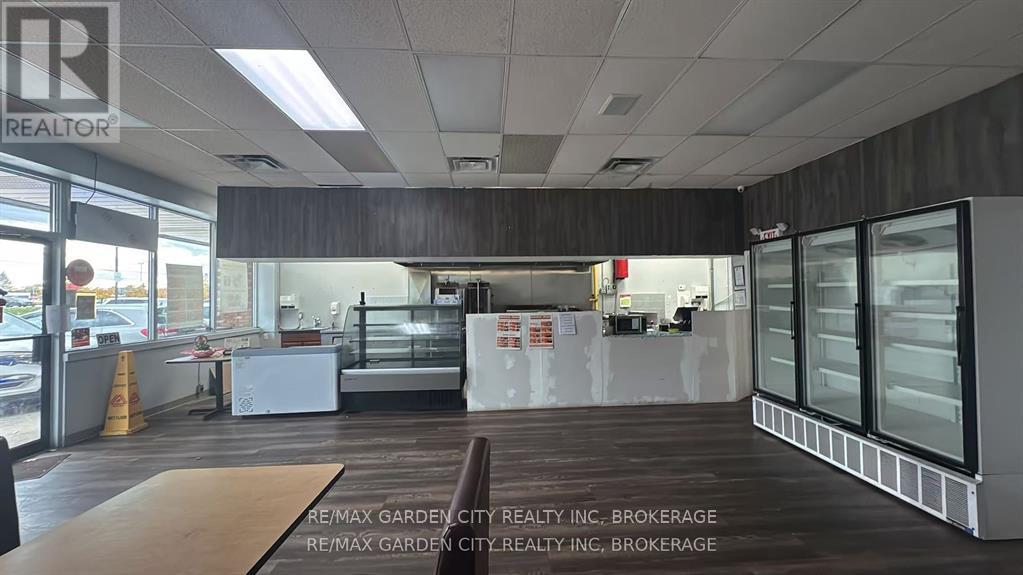 5&6 - 595 Carlton Street, St. Catharines, Ontario  L2M 4Y2 - Photo 2 - X12663216