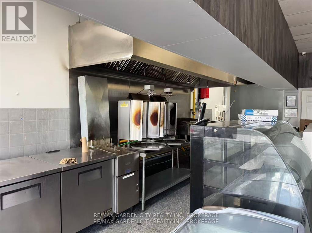 5&6 - 595 Carlton Street, St. Catharines, Ontario  L2M 4Y2 - Photo 5 - X12663216